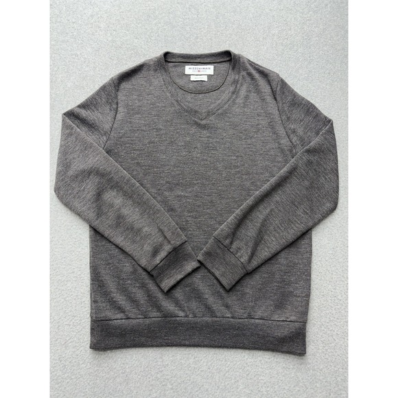 Mizzen+Main Other - Mizzen+Main Sweater Mens Medium Gray V Neck Pullover Trim Fit Made USA‎ Stretch